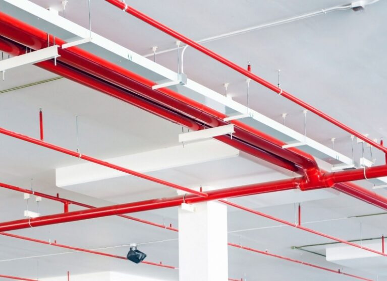 Bursa Yangın Tesisatı: Endüstriyel Yangın Tesisatı Fabrikalarda Zorunlu Sistemler Nelerdir?